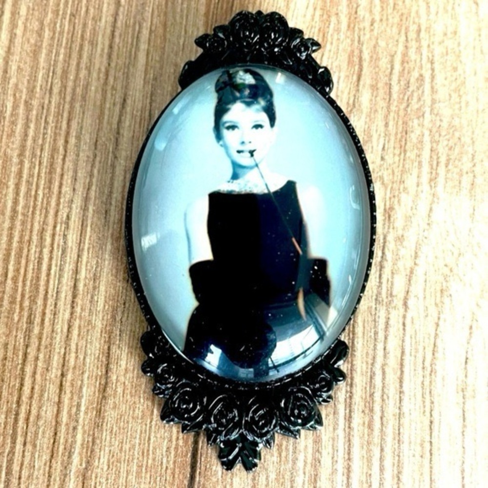 Audrey Hepburn Large Victorian Style Brooch NWT Handmade Unworn